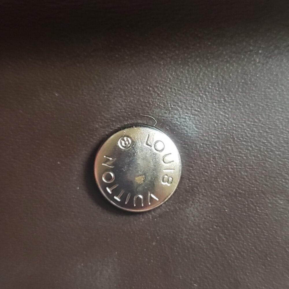 Louis Vuitton Brown Epi Leather Key Holder Case Pouch - Picture 9 of 16